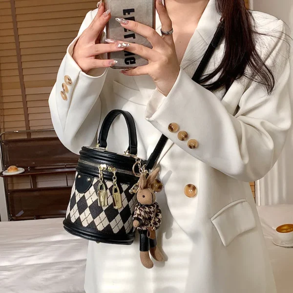 Small Round Handbags
